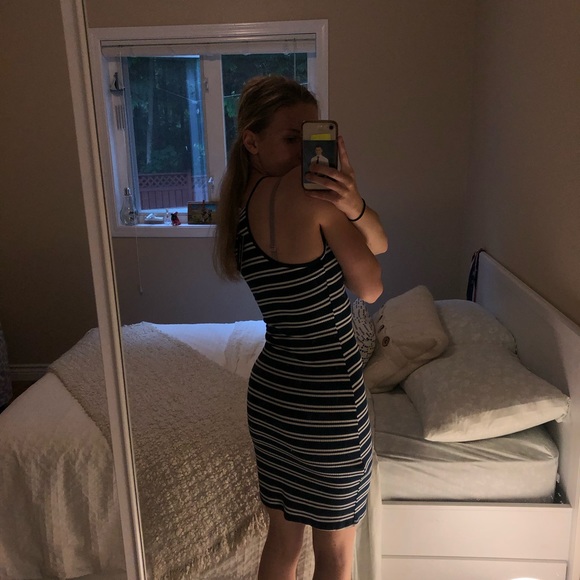 Size small navy skin tight dress - Picture 3 of 4